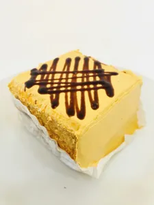 Cuadradito Bizcocho Lúcuma