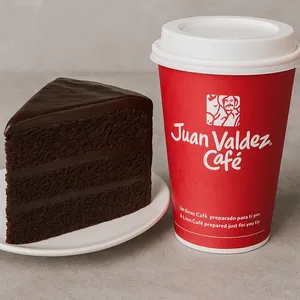 Trozo de torta + café