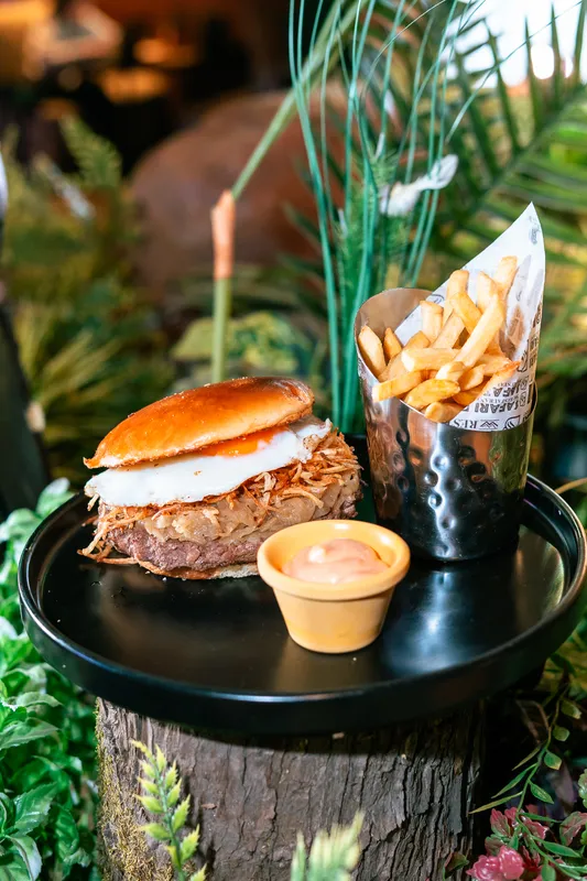 BURGER POBRE BURGER POBRE