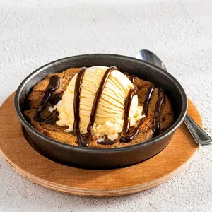 Chocolate Chip Cookie