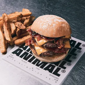 Hamburguesa Ultra Cheese&Bacon en Combo