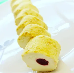 Cheesecake de Frutos Rojo Roll