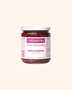 Encurtido de cebolla morada y (toque) de naranja Farsantes