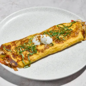 Omelette de búfala y tomate