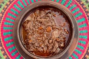 Mechada Clásica con Salsa BBQ (1 Kg)