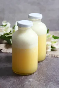 Botella jugo piña 250 ml.