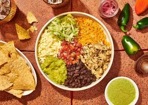 Arma Tu Burrito Bowl