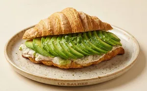 Nuevo! Sándwich Croissant Ave Palta