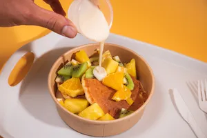 Frutas y Yogurt