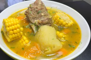 sopa de costilla