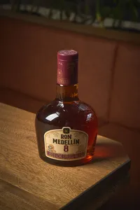 Ron Medellín 8