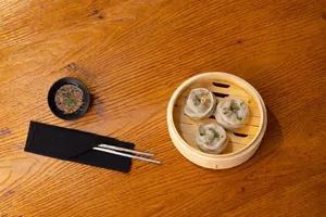 Jjin-Mandu (1/2 porción)