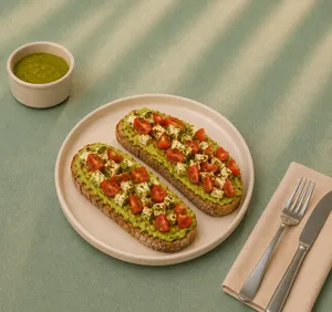Panela avocado toast