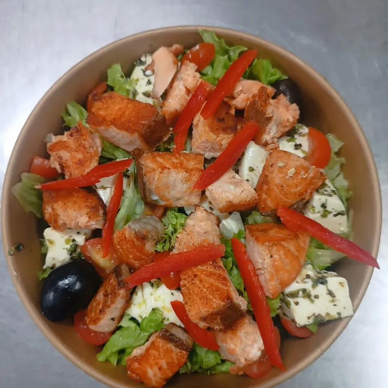 Ensalada Salmon Aysen