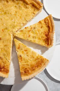 Quiche de poro con jamón glaseado