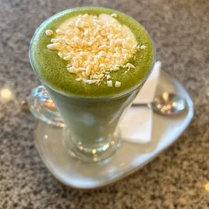 Matcha Latte con Chocolate Blanco