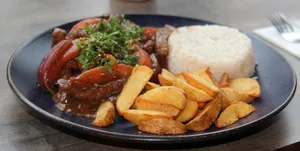 Lomo Saltado