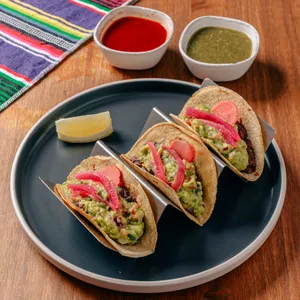 Taco de Frijoles Refritos