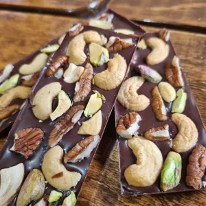 Bark Nueces Mixtas
