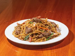 Tallarin saltado mixto