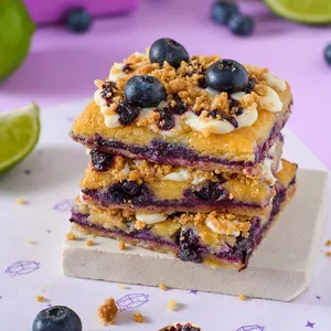 Blueberry Blondie