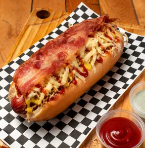 Perro Caliente Especial Tocino