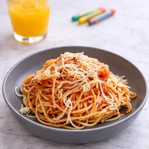 Spaghetti con salsa de Tomate