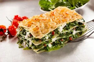 Lasaña Boloñesa Especial Navidad (6-8 Porciones)