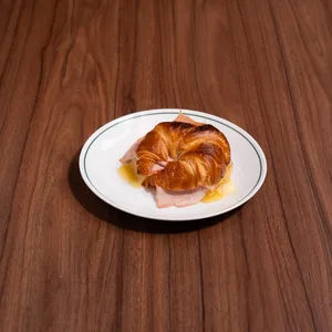 Croissant Jamon y Queso