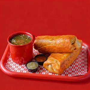 2 Burros De Birria Con Consomé