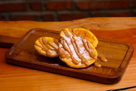 Sopaipillas con manjar