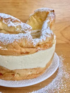 Pastel de profiterol