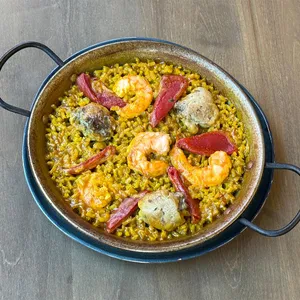 Paella Mar y Montaña (20 min)