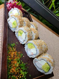 6. C. Ebi Maki Cheese