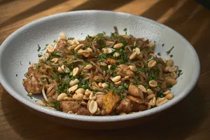 Pad Thai de pollo o queso
