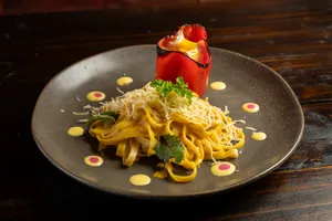 Fetuccini Huancaína con Pimentón