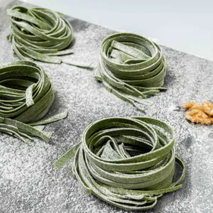 Fettuccini Al Huevo Y Espinaca (3-4 P)