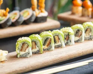 Anguila Avocado (Rollo)