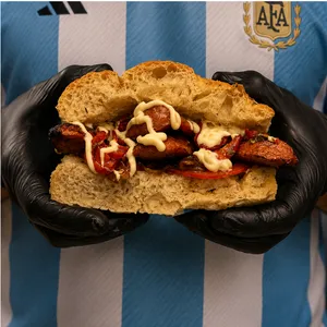 ARGENTINA (Choripan)