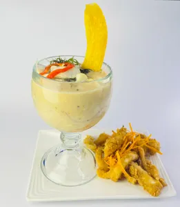 Leche de tigre con pota