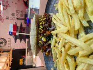 Sanguche Lomo Saltado