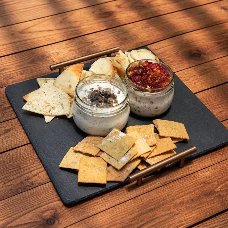 2 Dips +2 Chips
