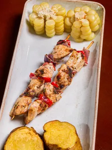 Piqueo brochetas