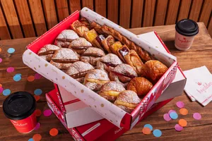 Caja Felices Fiestas: 24 unids Coctel