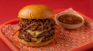 Birria Burger Tocineta Doble