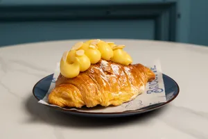 Croissant Crema Pastelera