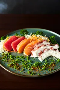 42. Sashimi Maguro
