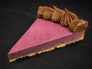 Trozo Tarta Cremoso de Frutos Rojos