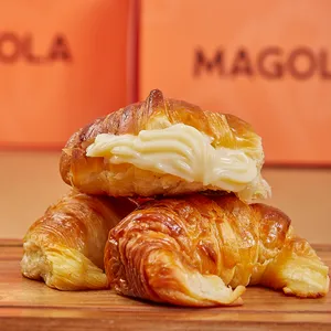 Medialunas Artesanales Con Crema Pastelera