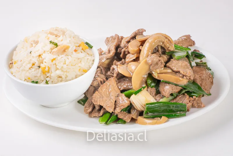 Colacion carne champiñon